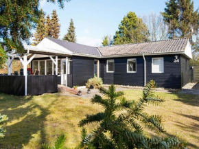 Two-Bedroom Holiday home in Ørsted 5